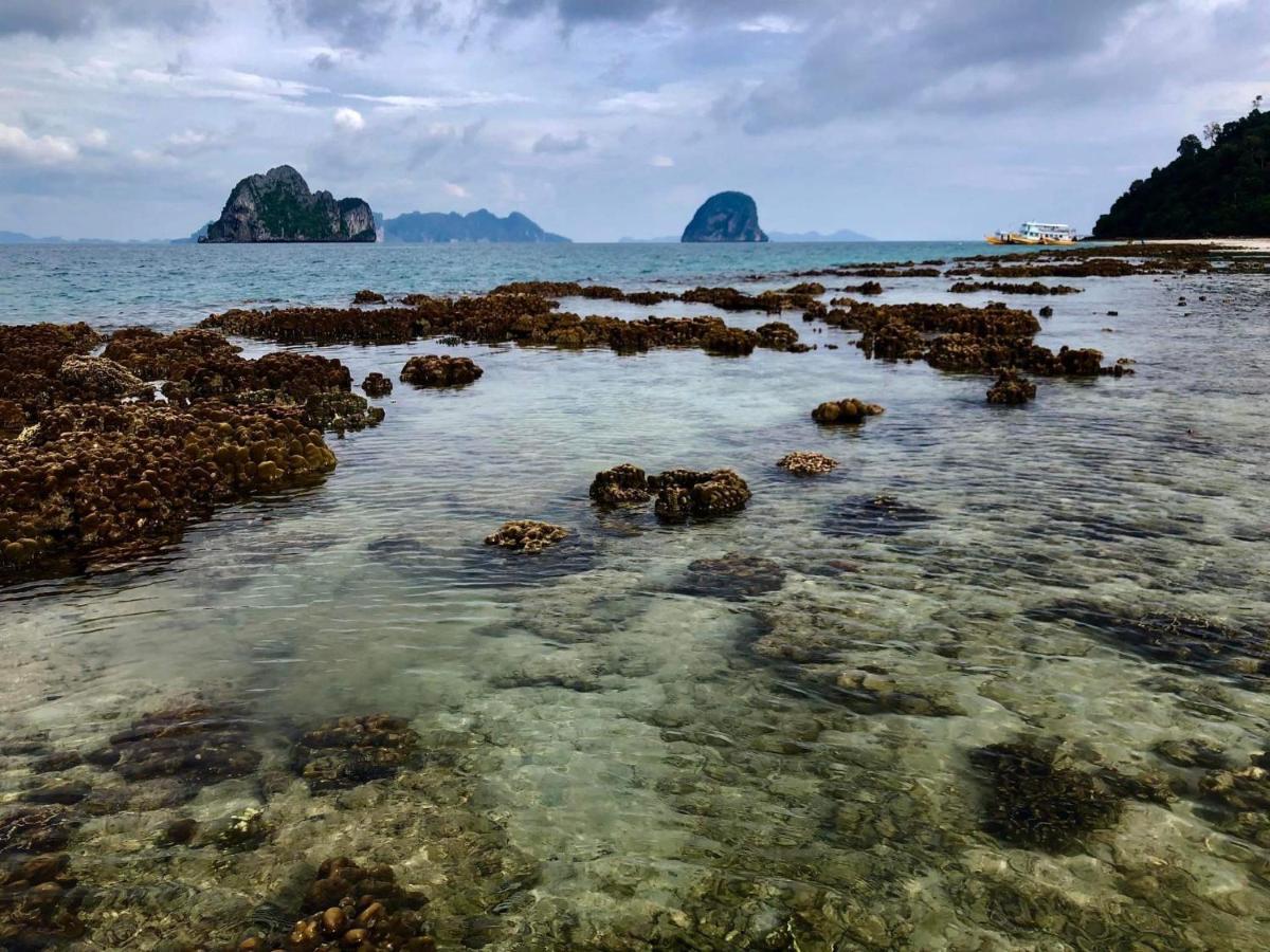 Koh Ngai Sea Open Resort Екстер'єр фото