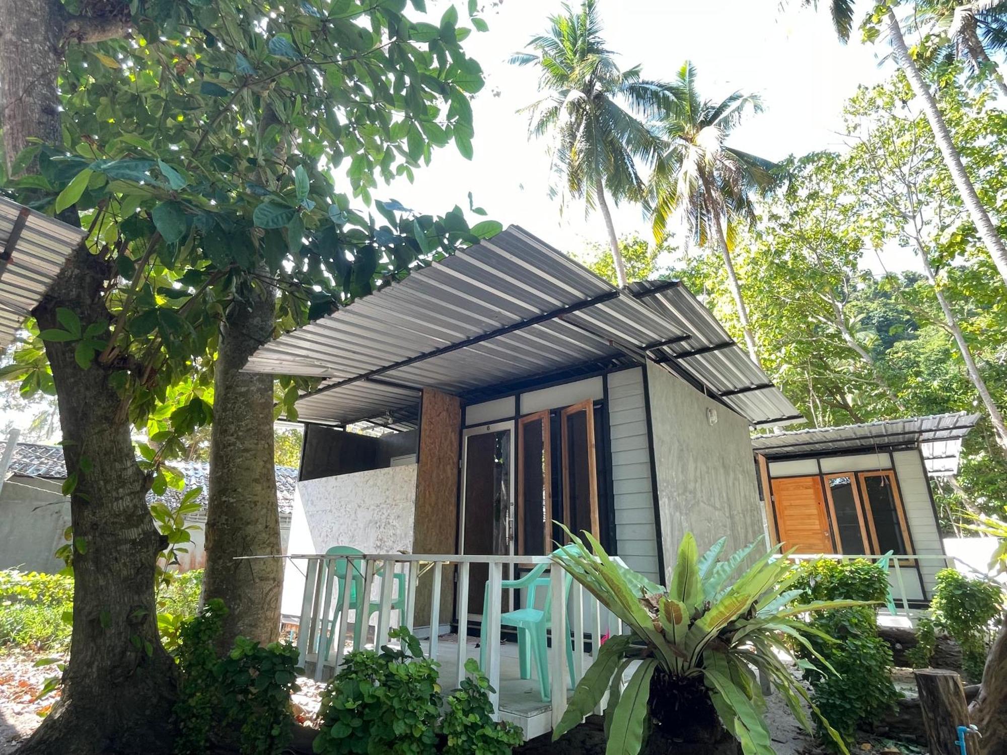Koh Ngai Sea Open Resort Екстер'єр фото